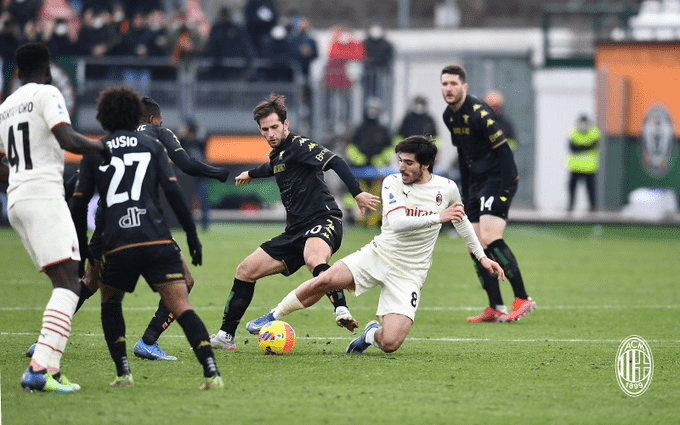 开云APP-西汉姆迎意大利杯关键赛；转会期造点机会；管理层满意；心理建设被强调(西汉姆转会阵容)