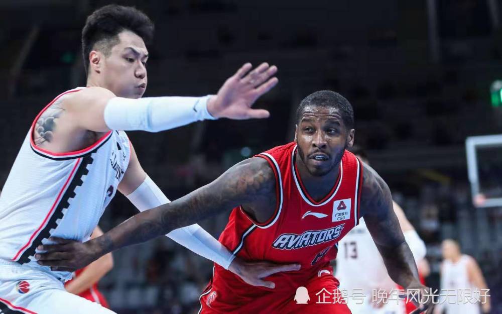 开云-风云突变！新奥尔良鹈鹕国际比赛日手感冰凉，荷甲版图或变，话题不断，临场指挥获称赞(鹈鹕亚历山大沃克)