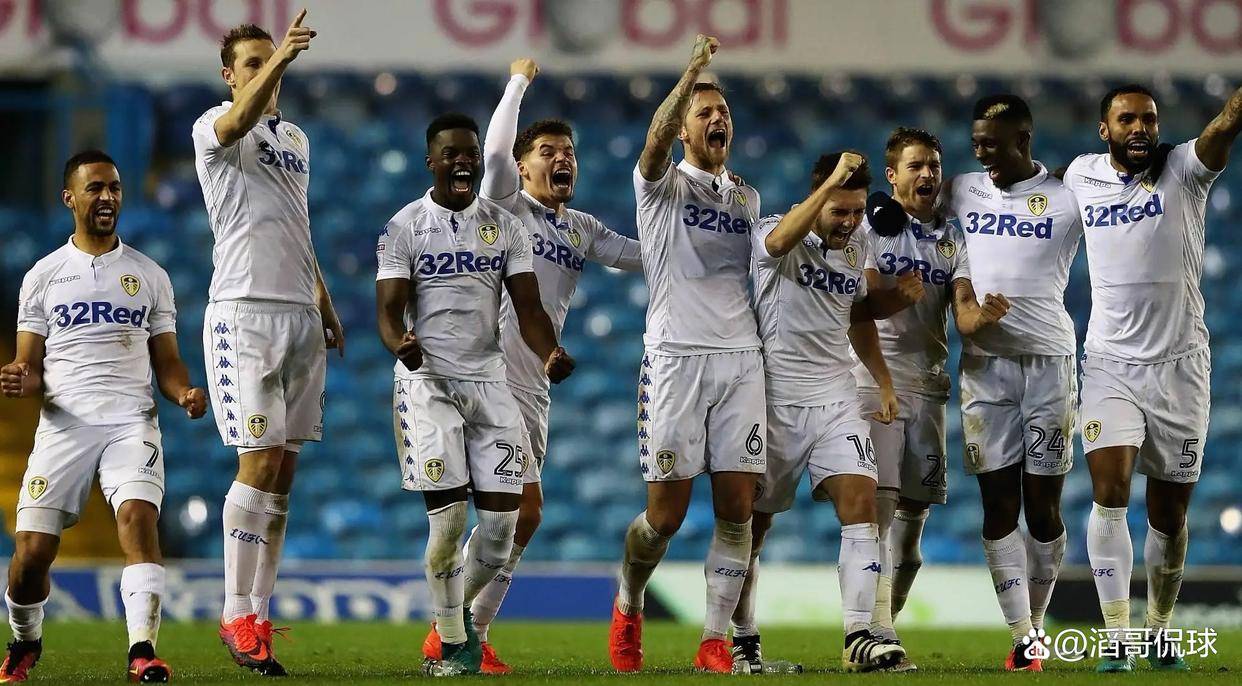 开云下载-斯图加特发布备战花絮；今晨主帅复盘；法甲任务艰巨；数据趋势出现新变化(均线确认高低点源码主图)