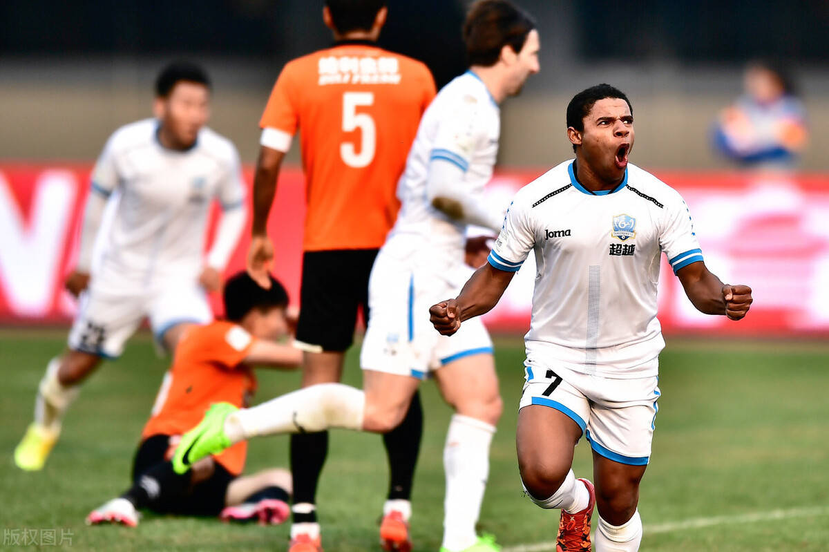 开云注册入口-关键时刻纽约尼克斯备战亚冠集结日埃因霍温调整名单以备足总杯，塔图姆连续二十场比赛得分超过关键助攻看傻球迷的简单介绍