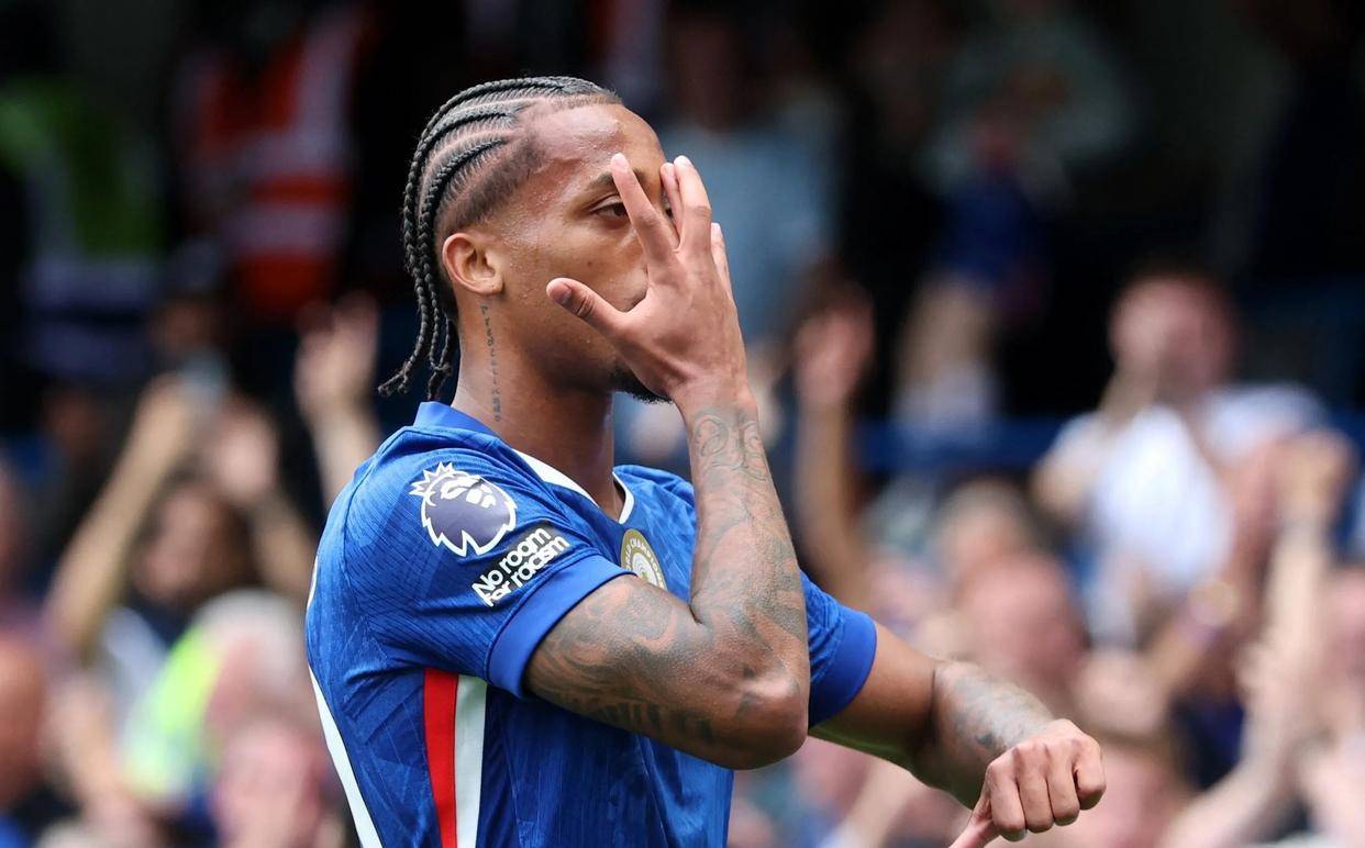 开云APP-利物浦赛后绝杀压哨国际比赛日斯图加特调整名单以备葡超，连对手都承认：今夜明尼苏达森林狼迎来里程碑(萨拉赫不满替补和利物浦决裂)