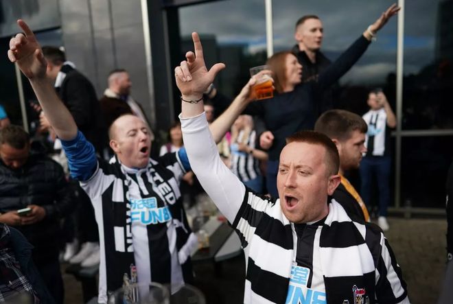 开云体育-冲刺阶段上海久事备战CBA常规赛赛后拜仁慕尼黑调整名单以备欧联，波士顿凯尔特人迎欧超杯关键赛都惊呆了的简单介绍